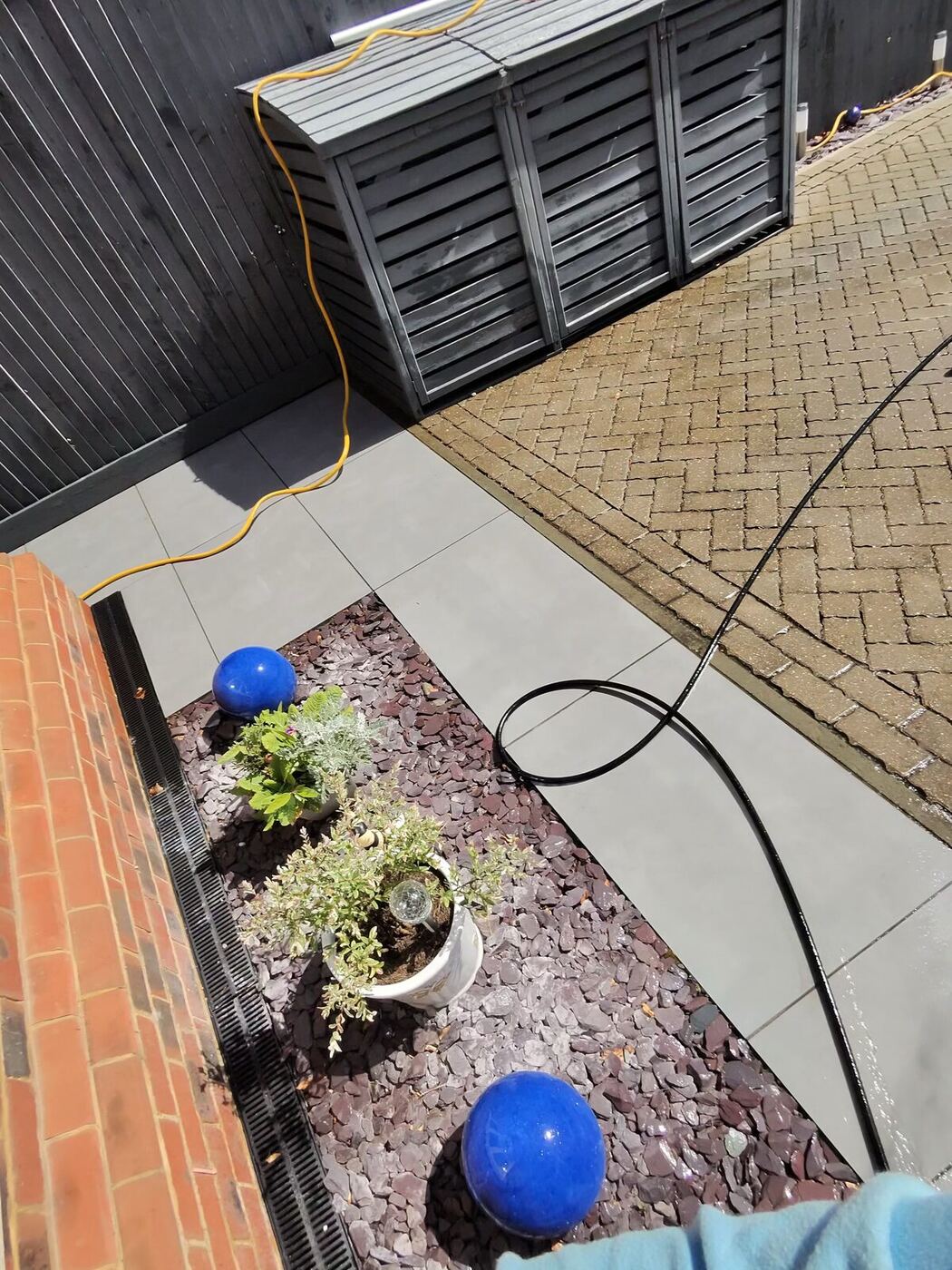 Exterior cleaning by RA